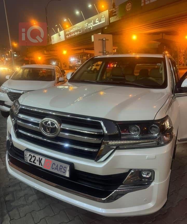 تويوتا لاندكروزر